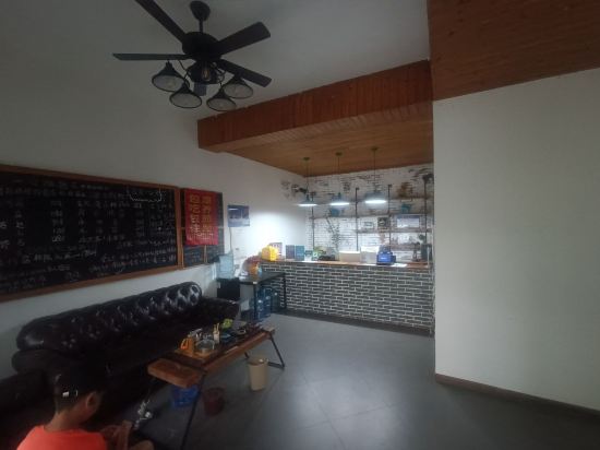 哪裡那裡海岸精品客棧（三亞大東海店）優惠