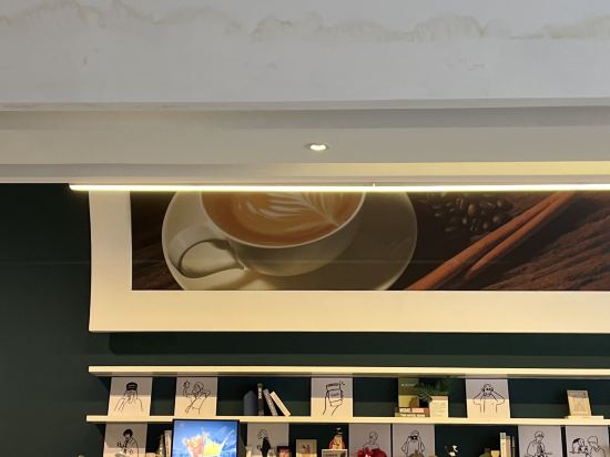 易趣輕奢飯店（中山三鄉鎮店）優惠