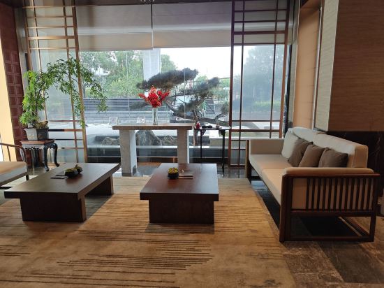 北京龍城瑞豪飯店（良鄉南關地鐵站店）優惠