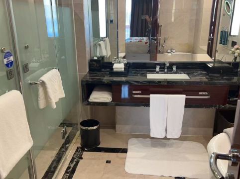 佛山希爾頓酒店優惠