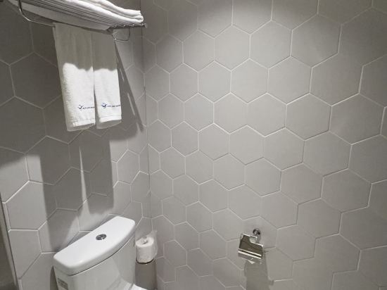 頭等艙飯店（高雄站前館）優惠