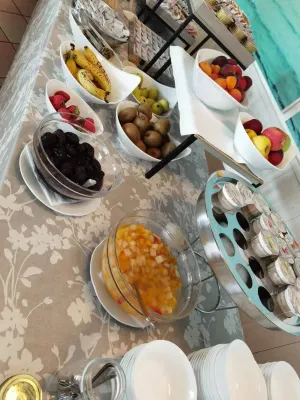 Hotel Maxim Питание Photos