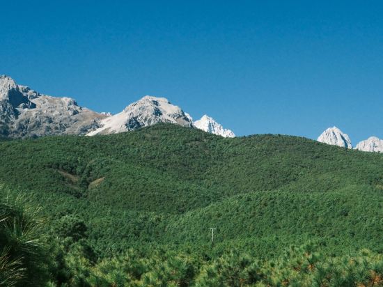 麗江石頭厝雪山度假飯店優惠