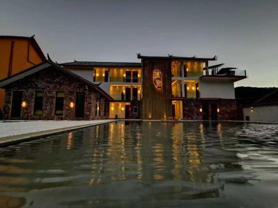 撫雲·供氧湖景飯店（瀘沽湖店）優惠