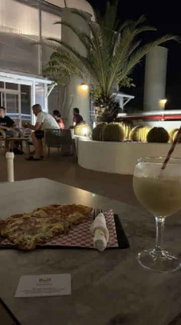 Bull Astoria Restaurantes Photos