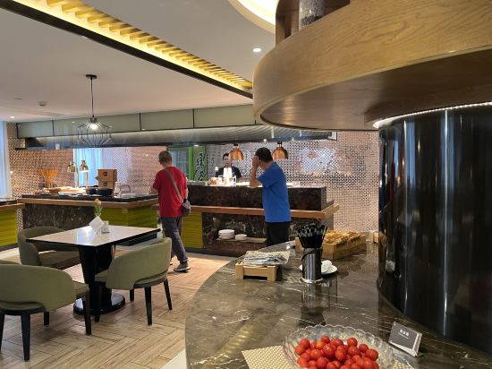 錦江都城酒店（海口五指山路日月免税廣場店）優惠