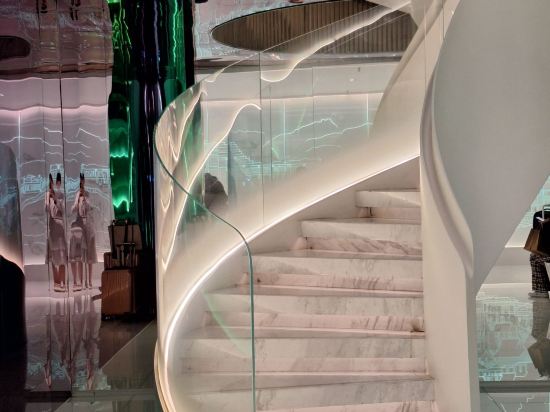 Aspera高空花園全景飯店（解放碑洪崖洞店）優惠