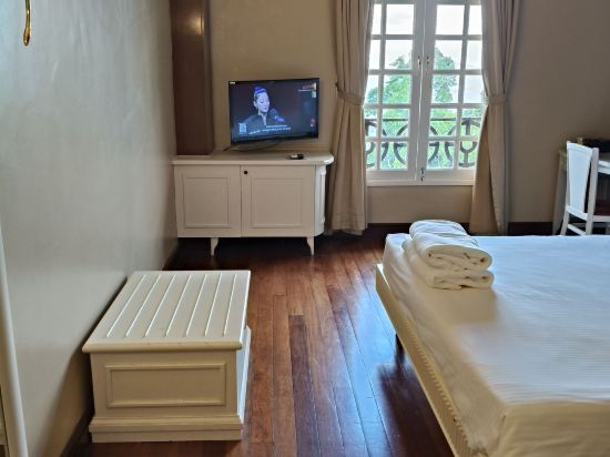 文冬甘榜武吉丁宜科爾馬村波爾加雅希爾斯酒店優惠