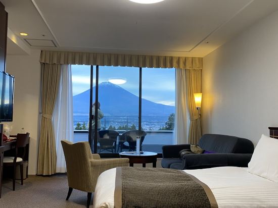 富士御殿場倫勃朗高級飯店優惠