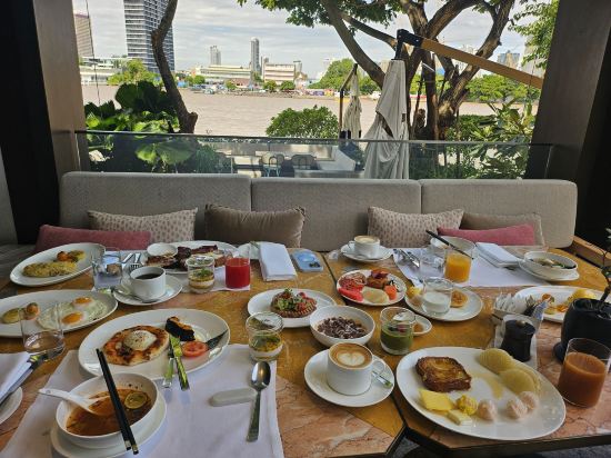 曼谷湄南河四季飯店優惠