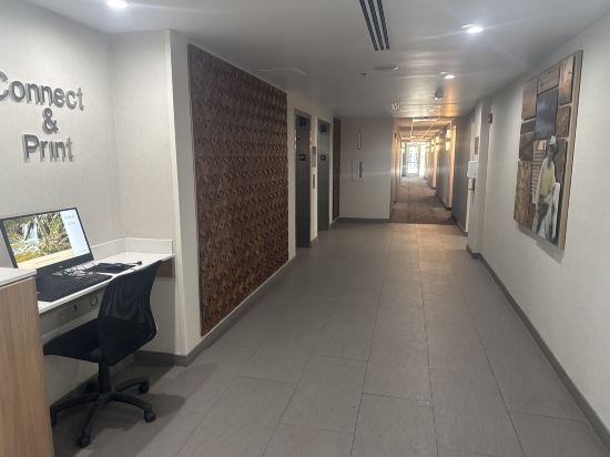 約塞米蒂奧克赫斯特費爾菲爾德套房飯店優惠