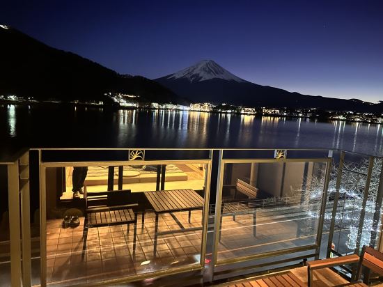 富士河口湖温泉郷のホテル・風のテラスKUKUNA・くくな クーポン