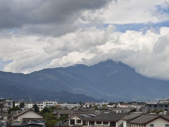 納主·空中庭院設計師雪山觀景民宿（麗江城日照金山店）優惠