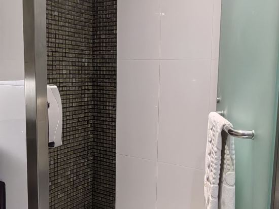 羅伯遜碼頭酒店 （Staycation Approved）優惠