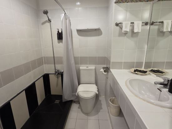 西隆富麗華酒店（原西隆尤尼可大酒店）優惠