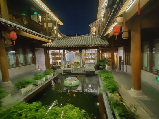 溪雲書院客棧（麗江古城大水車店）優惠