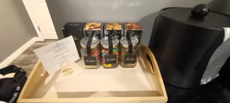 New Haven Inn Photos