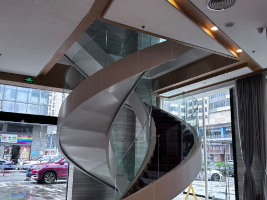 開平伊士高酒店優惠