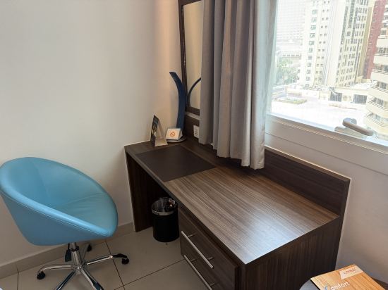 阿爾巴沙西提馬克斯購物中心酒店優惠