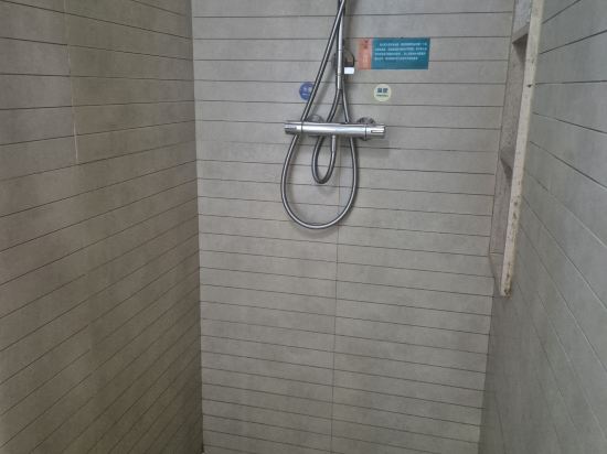 麒韻飯店公寓（青島萬象城五四廣場店）優惠