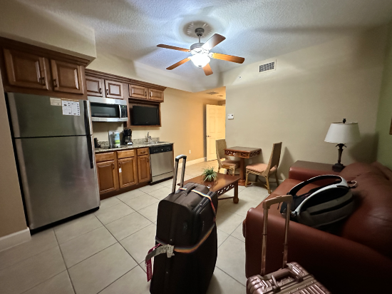 韋斯特蓋茲全套房區湖水温泉度假村優惠