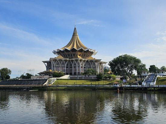 阿斯塔納翼-濱江雄偉飯店優惠