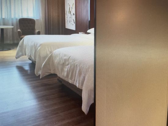 滙東假日酒店（廣州龍洞步行街植物園地鐵站店）優惠