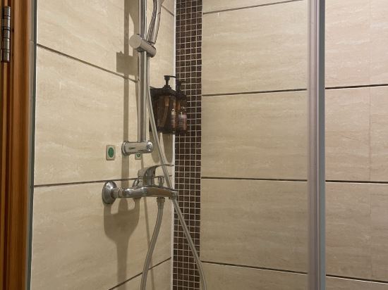 維也納酒店（羅湖口岸國貿地鐵站店）優惠