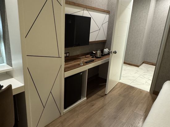 薩賓納戈琛ISG機場酒店優惠