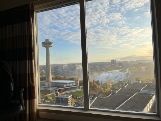 希爾頓尼亞加拉瀑布/瀑布景觀套房酒店優惠