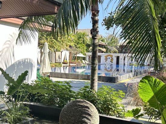 貓小伊-清邁梅花鹿泳池度假村優惠