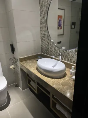 Lavande Hotel (Zhanjiang Guomao Guangbai) Номера Photos