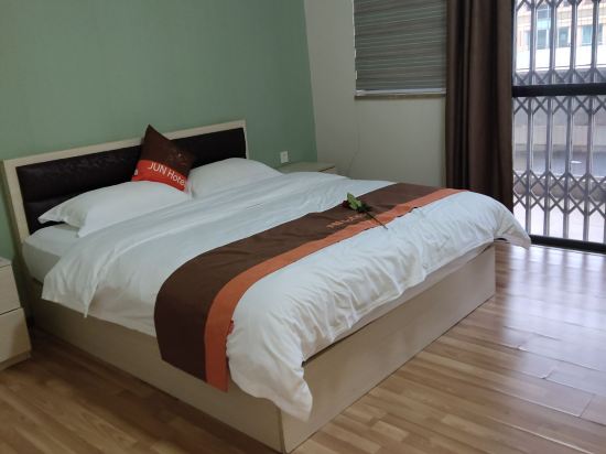 駿怡精選酒店（廣州花都廣百大潤發店）優惠