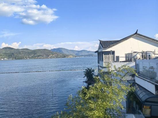 大理雙廊半島了了族親水客棧優惠