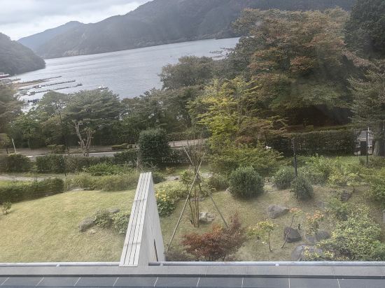 箱根・芦ノ湖 はなをり クーポン