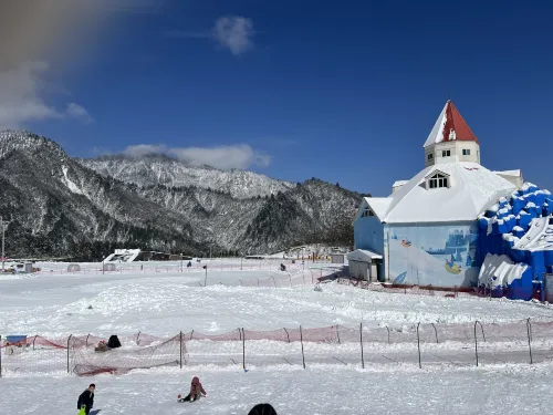 Deshell Turtle Camp Hotel (Daqi Xiling Snow Mountain Branch) In der Nähe des Hotels Photos