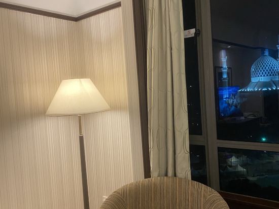 莎阿南馬爾地亞套房飯店優惠