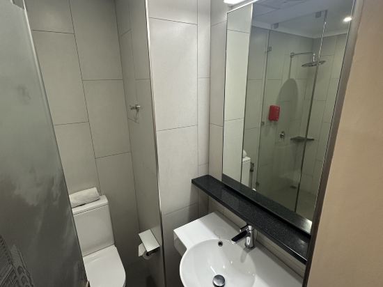 紅色星球BGC堡壘飯店優惠