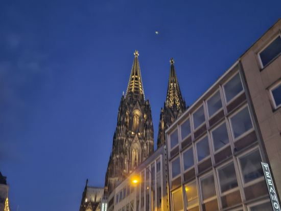 杜塞爾多夫紅寶石月神酒店優惠