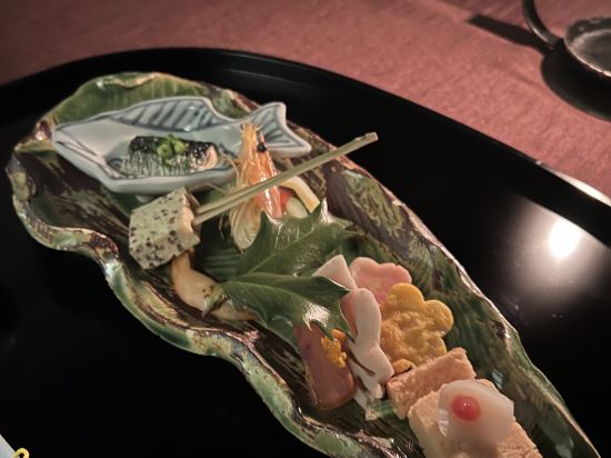 八ツ三館 クーポン
