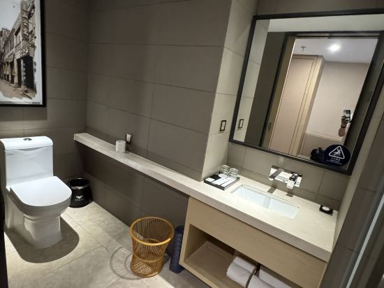 開平伊士高酒店優惠