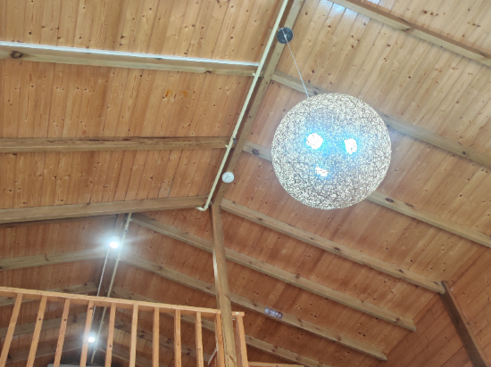 迪茵湖湖畔度假小木屋優惠