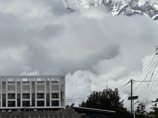 德欽飛來寺品松措飯店優惠