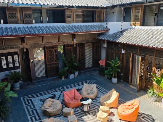 一生有你丨智慧客控私湯民宿（麗江古城四方街店）優惠