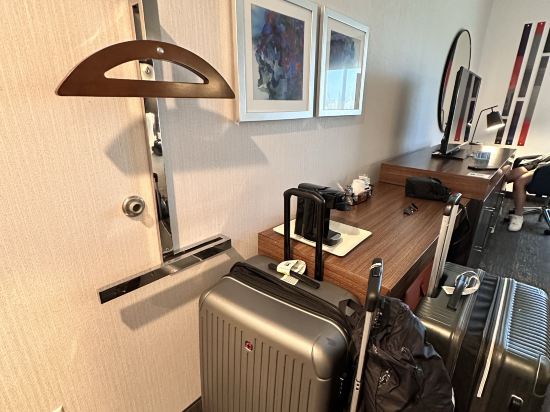 阿納海姆度假村會議中心歡朋套房酒店優惠