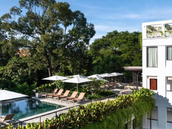 特雷布藏紅花飯店優惠