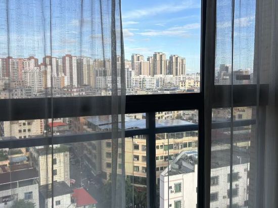 潮漫飯店（廣州新塘輕軌地鐵站荔新大道店）優惠