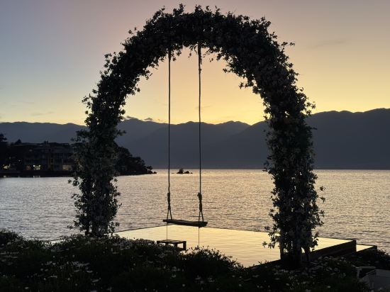 大理聽花島海景花園美宿優惠