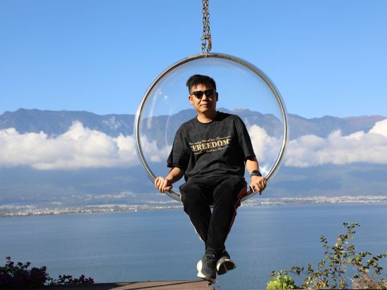 真美度假客棧（大理洱海懸崖海景店）優惠