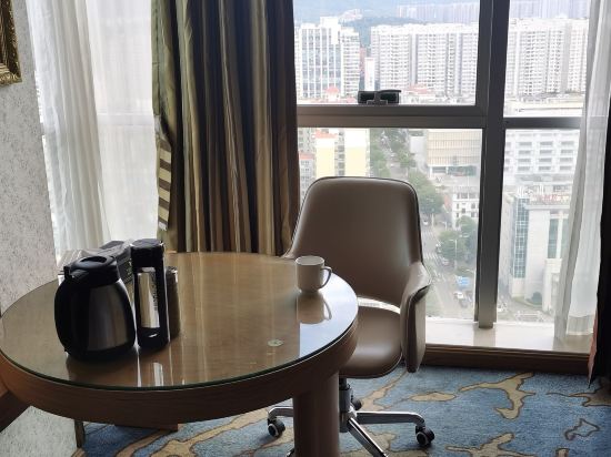 維也納國際酒店（肇慶中心湖景店）優惠